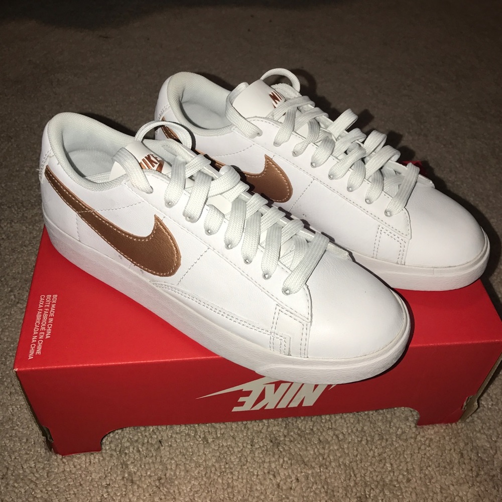 Nike Blazer Low LE
